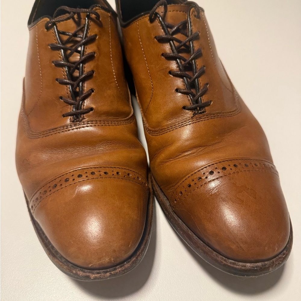 Allen Edmonds Fifth Avenue Leather Oxfords - Picture 2 of 7